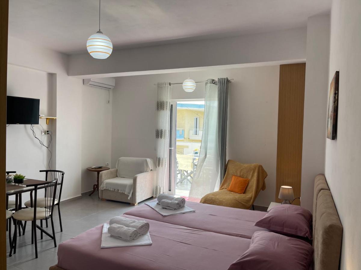Villa Kostian Sarandë Exterior foto