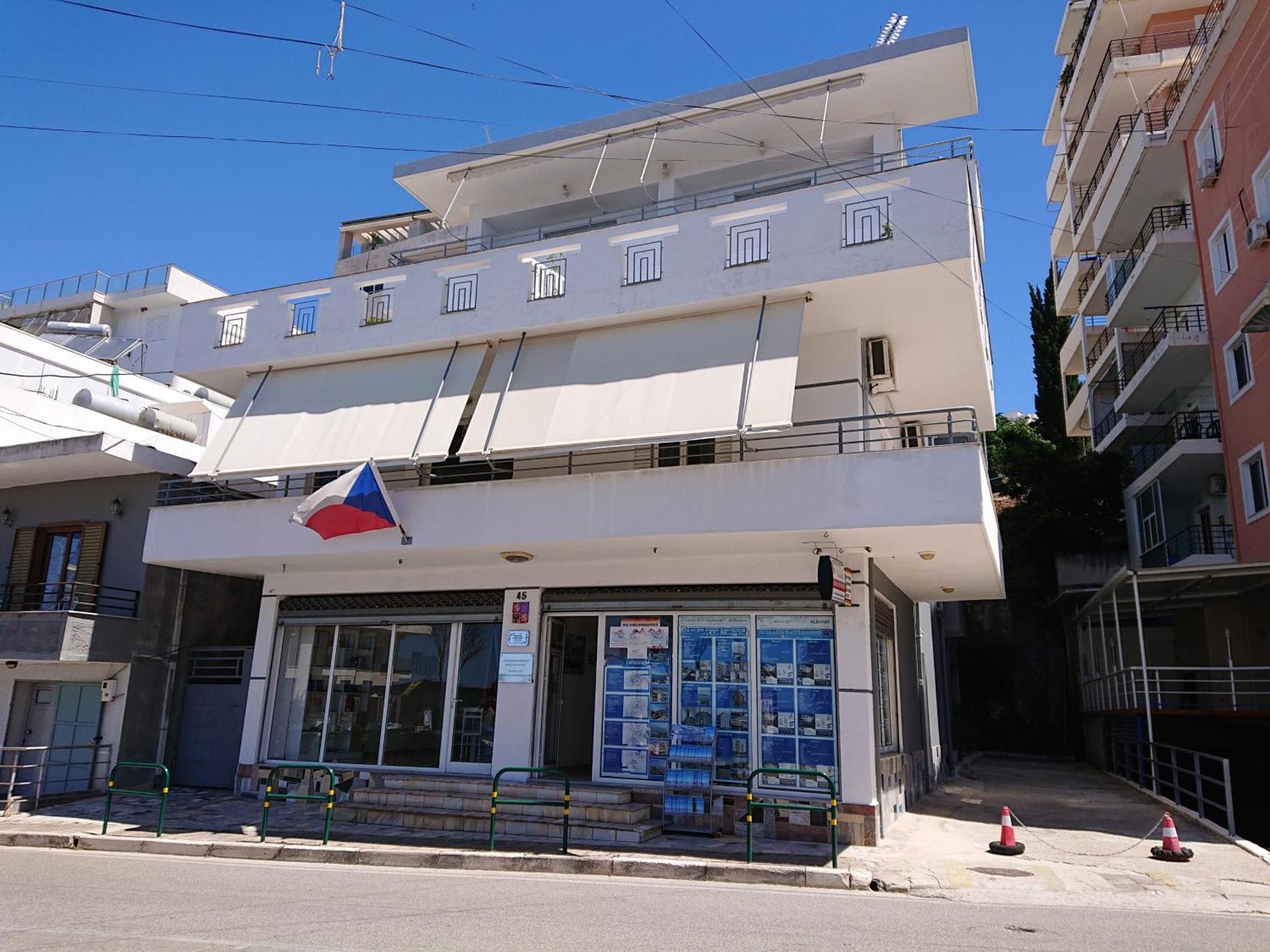 Villa Kostian Sarandë Exterior foto